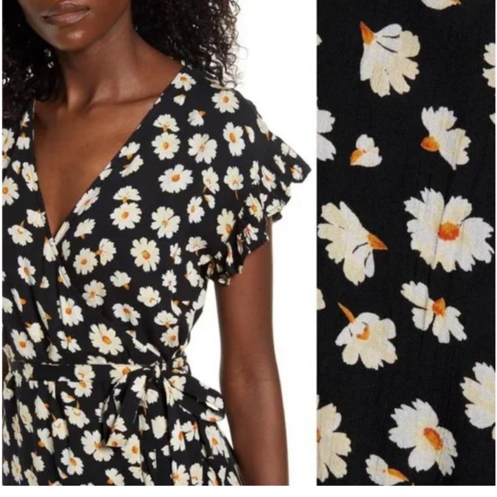 Billabong Floral Daisy Black and White Wrap Dress size L